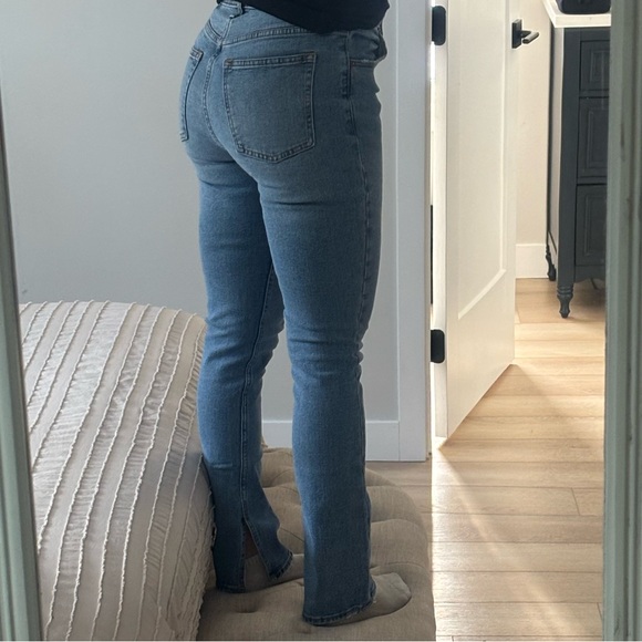 Abercrombie High Rise Jeans With Slit Hem - Picture 4 of 9